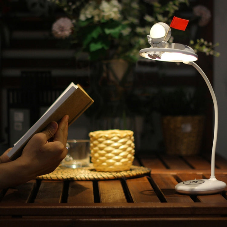 USB Astronaut Eye Protection LED Reading Desk Lamp