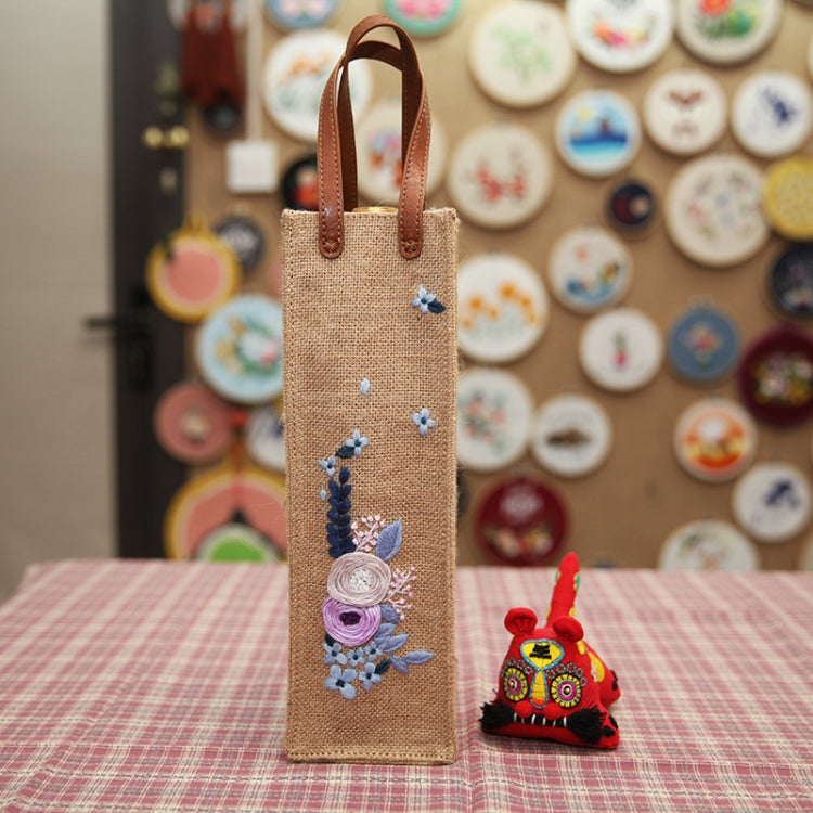 Hand-Embroidered Three-Dimensional Fabric Wine Bottle Storage Bag, Pattern: