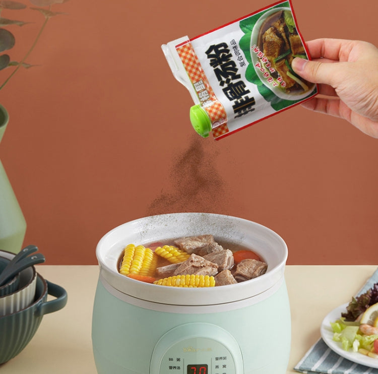 Kitchen Wall-mounted Seasoning Rack Without Punching Seasoning Bag Rack