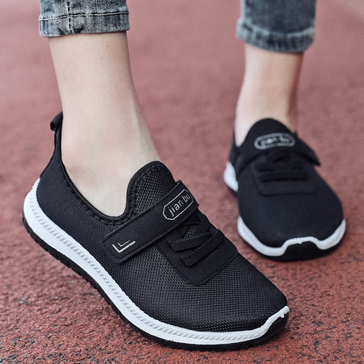 Spring Elderly Shoes Cloth Shoes Non-slip Soft Sole Walking Shoes, Size: 37