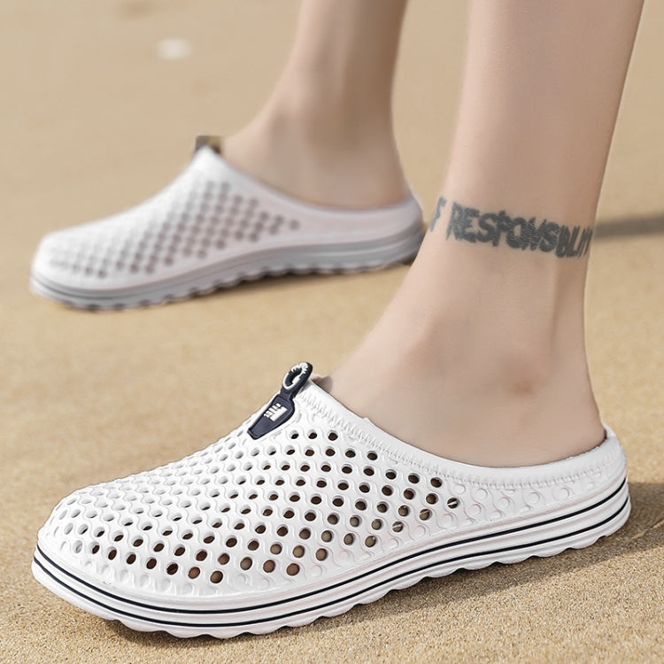 X902 Summer Beach Shoes Non-slip Flip Llops Couple Slippers Men Hole Shoes, Size: 36