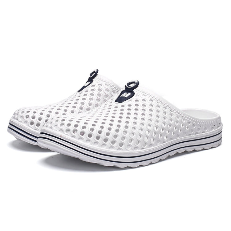 X902 Summer Beach Shoes Non-slip Flip Llops Couple Slippers Men Hole Shoes, Size: 37