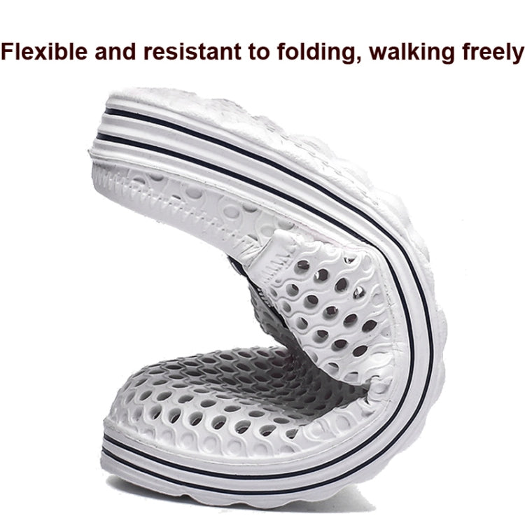 X902 Summer Beach Shoes Non-slip Flip Llops Couple Slippers Men Hole Shoes, Size: 38