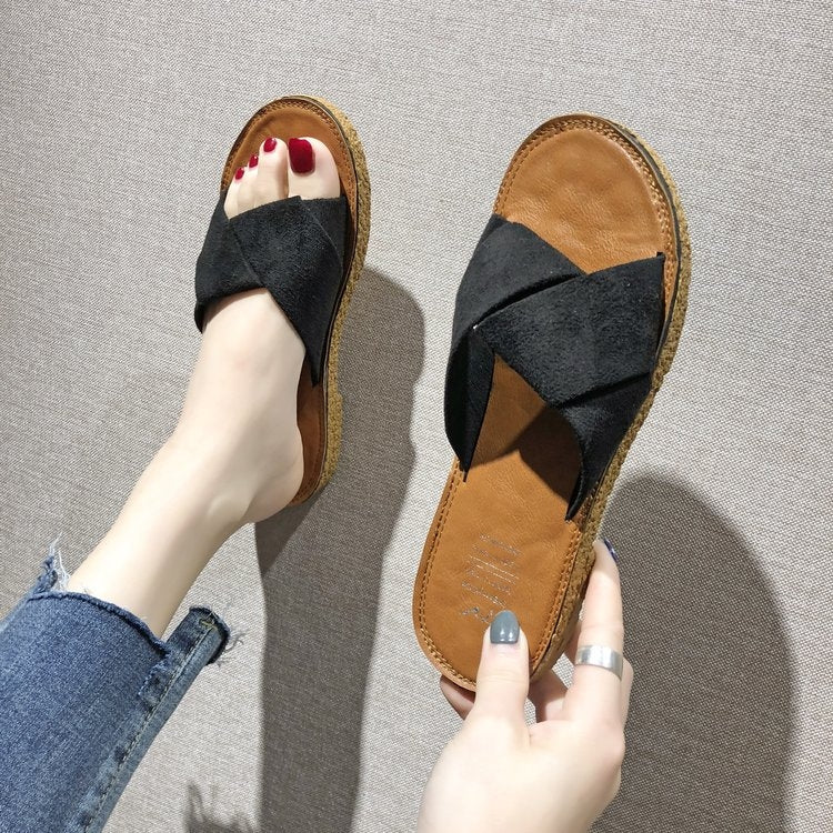 Summer Ladies Outdoor Flat Slippers, Size: