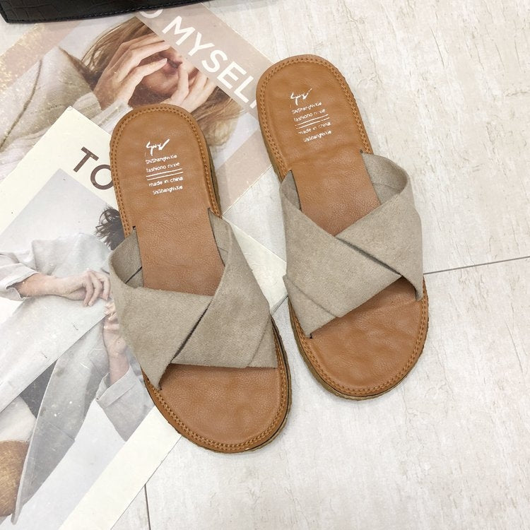Summer Ladies Outdoor Flat Slippers, Size: