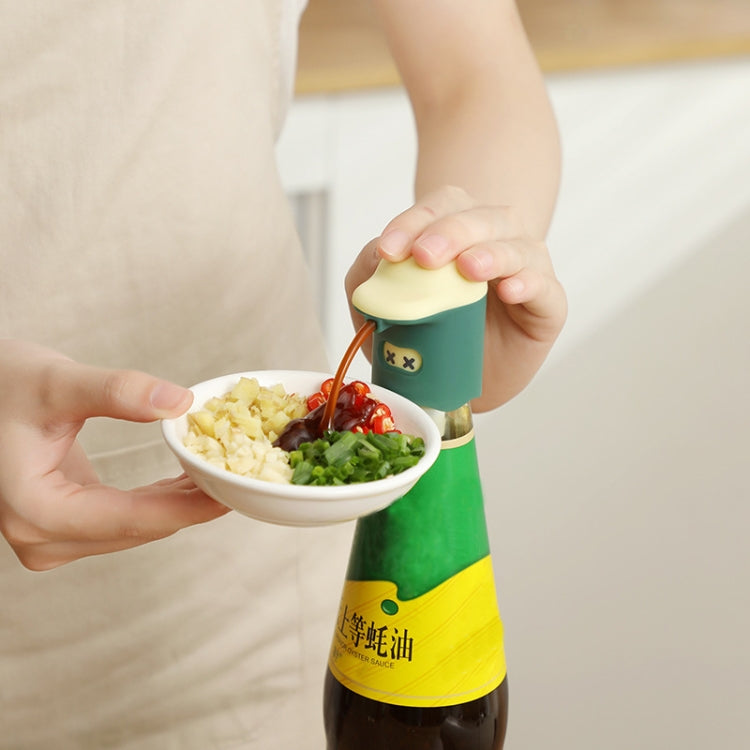 Home Press Type Kitchen Oyster Sauce Bottle Presser