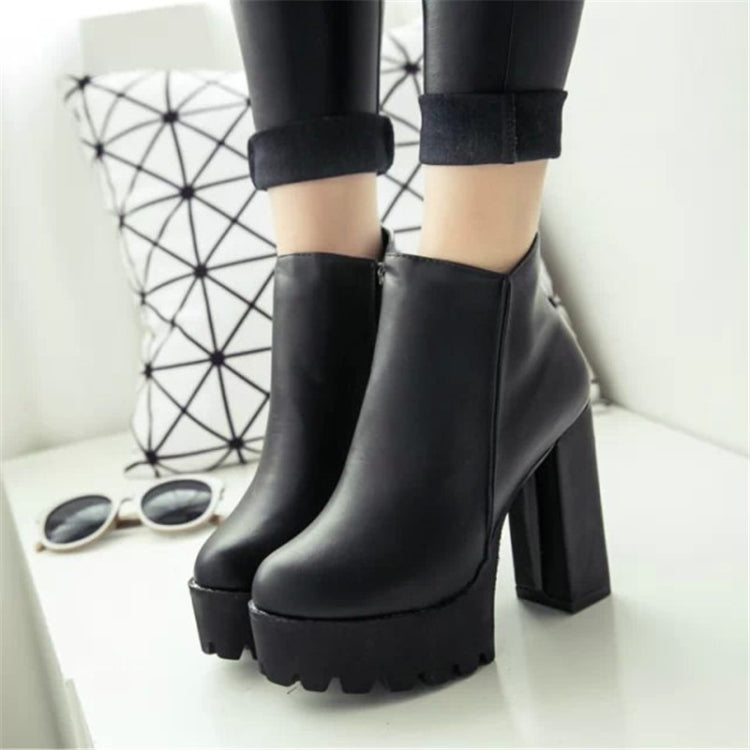 Autumn And Winter Thick And High Heeled Warm Low Boots For Ladies, Size: 3