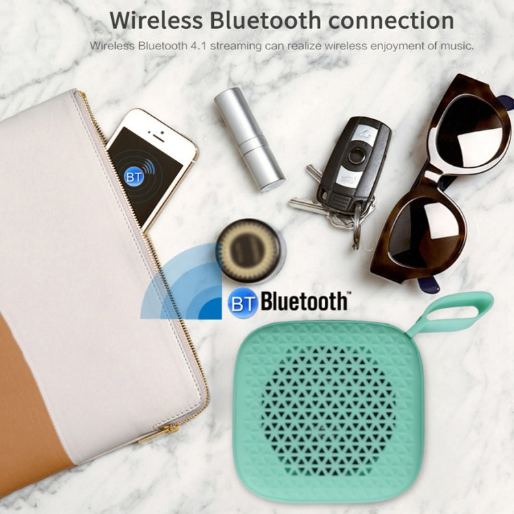W1 Portable Handheld Mini Bluetooth Speaker Outdoor Voice Call Subwoofer Speaker