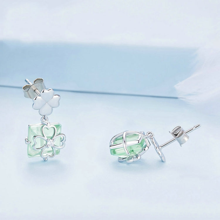 BSE745 Sterling Silver S925 White Gold Plated Verdant Leaf Clover Earrings
