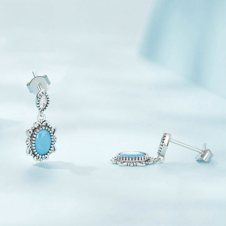 SCE1538 Sterling Silver S925 Vintage Turquoise Zircon Trimmed Pattern Stud Earrings
