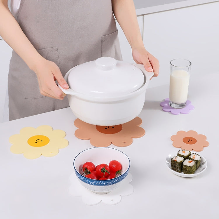 Sunflower Cute PVC Heat Insulation Mat Household High Temperature Resistant Table Pad, Style: Yellow Large