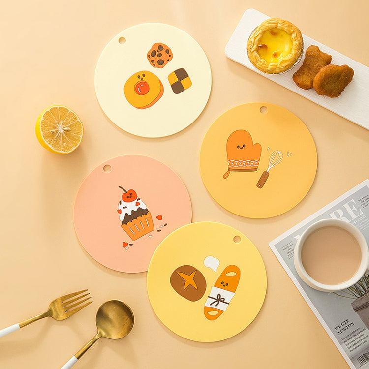 Household Cartoon Heat Insulation Mat Kitchen High Temperature Resistant Baking Placemats, Style: Cake