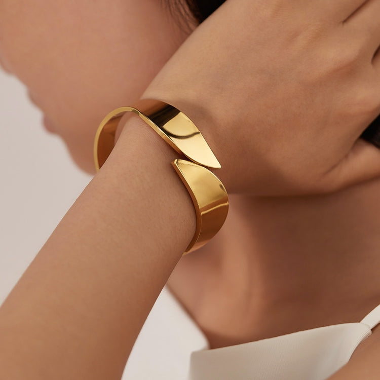 OPK GH1106 Stainless Steel Minimalist Glossy Bracelet - Gold