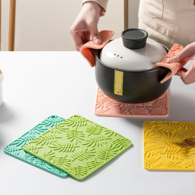 17cm Household Square Silicone Heat Insulating Mat Kitchen High Temperature Resistant Baking Placemat