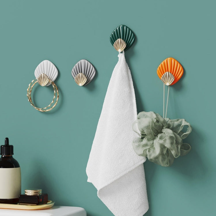 4pcs / Set Household No-Punch Seashell Hooks Bathroom Kitchen Sticky Hooks