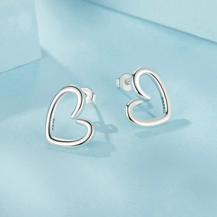S925 Sterling Silver Oxidized Heart Earrings - SCE1769