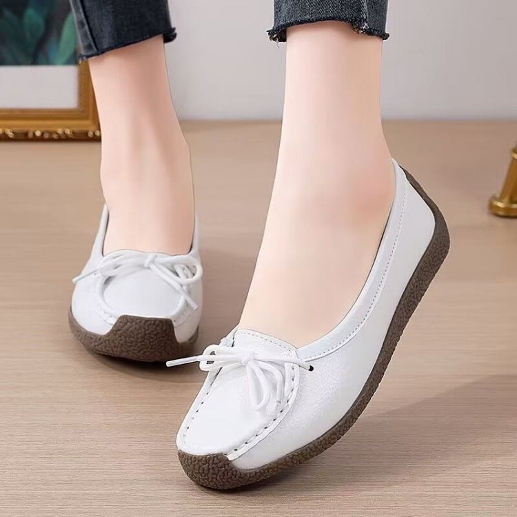 Women Casual Loafers Soft Leather Mom Flat Shoes Anti-slip Work Casual Shoes, Size: 37