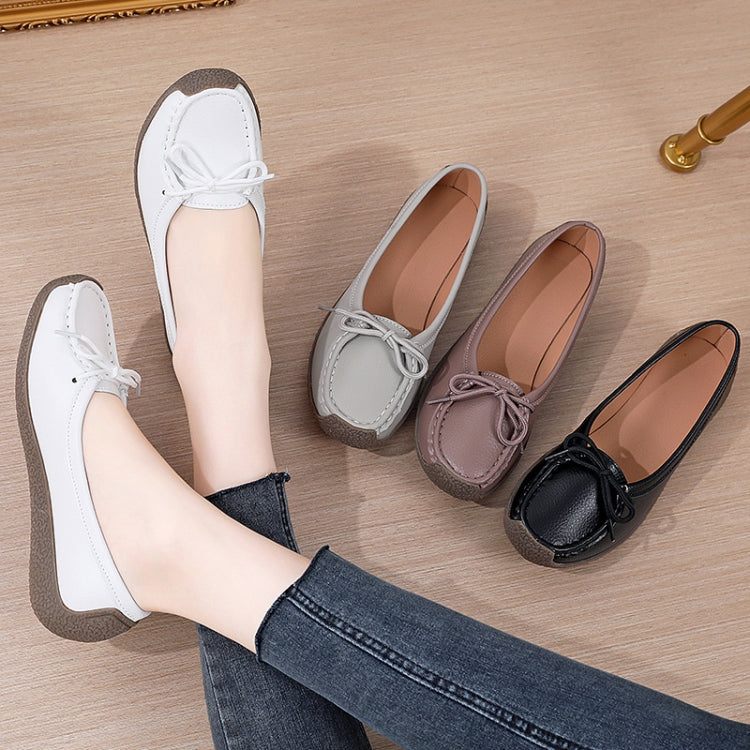 Women Casual Loafers Soft Leather Mom Flat Shoes Anti-slip Work Casual Shoes, Size: 37