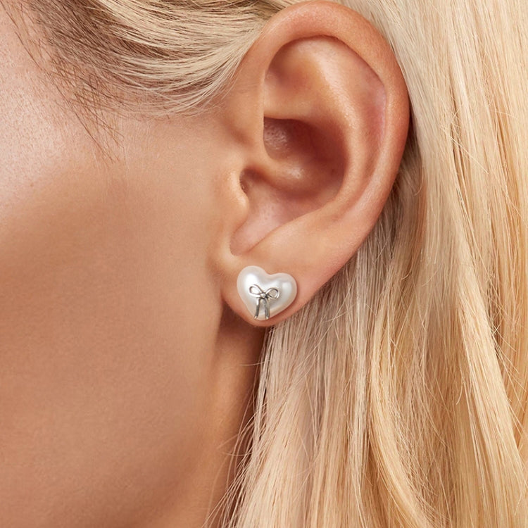 S925 Sterling Silver Platinum-Plated Heart-shaped Earrings Bow Knot Earrings - SCE1810
