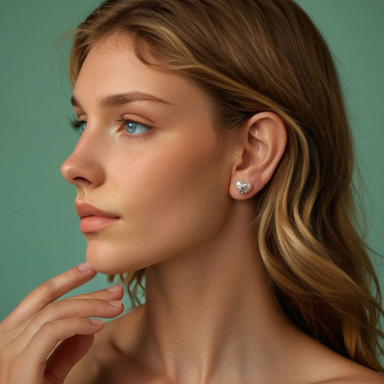 S925 Sterling Silver Platinum-Plated Heart-shaped Earrings Bow Knot Earrings - SCE1810