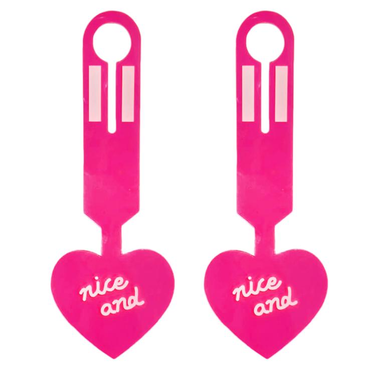 2pcs PVC Fluorescent Love Luggage Tag Baggage Tag Boarding Pass Checked Suitcase Anti-Lost Luggage Label