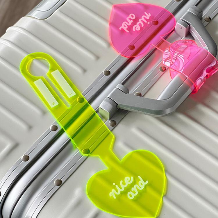 2pcs PVC Fluorescent Love Luggage Tag Baggage Tag Boarding Pass Checked Suitcase Anti-Lost Luggage Label