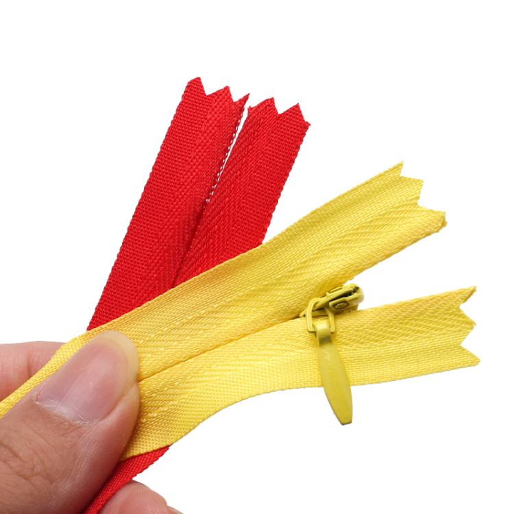 100pcs /Pack Invisible No.3 Garment Nylon Zipper, Color: Black 28cm