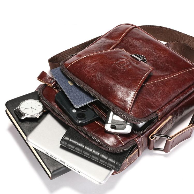 BULL CAPTAIN 041 Large Capacity Top Layer Cowhide Retro Shoulder Messenger Bag - Brown