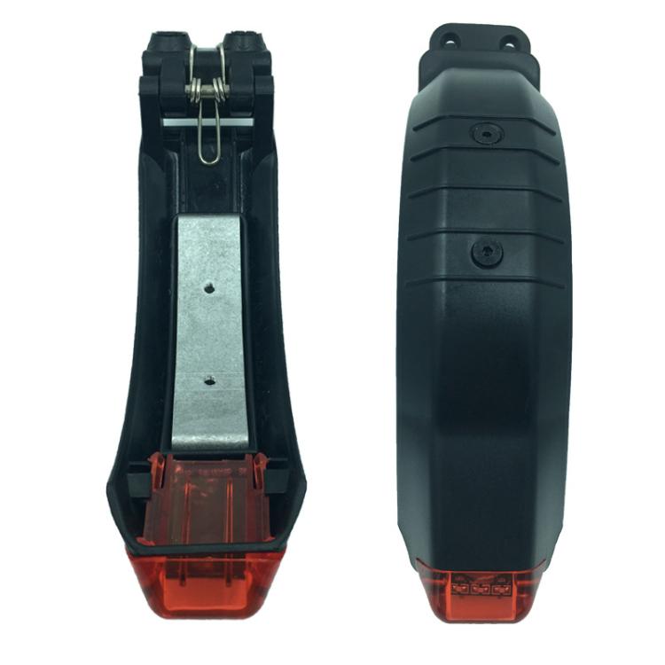 6.5 Inch Rear Mudguard Rear Wheel Brake Fender With Safe Light For Carbon Fiber Scooter