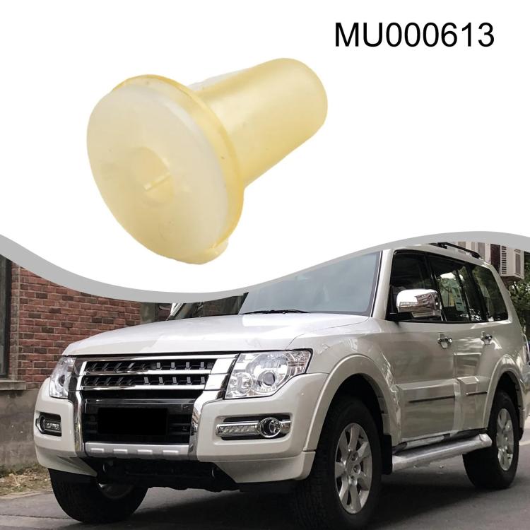 Car Taillight Mounting Clip For Mitsubishi Pajero - MU000613