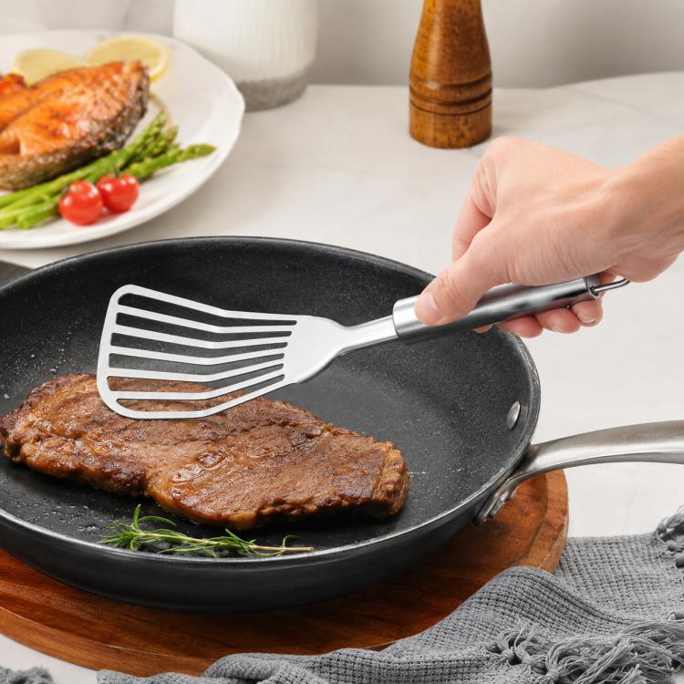 LsCook Household Stainless Steel Steak Fish Spatula Multi-Functional Slanted Strainer Spatula, Size: 32.5 x 8cm
