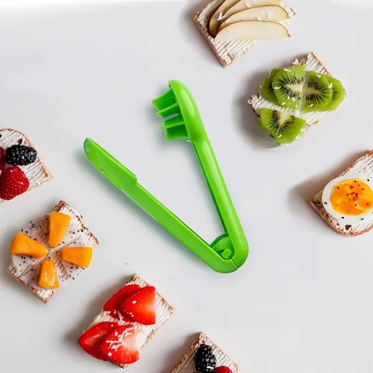 LsCook Fruit Cutter Strawberry Slicer - Green