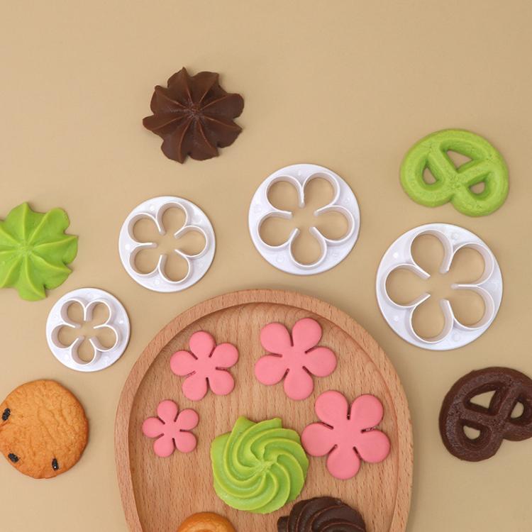 LsCook 4-Piece Set No-Handle Plum Blossom Cutter Realistic Baking Mold - OPP Bagged