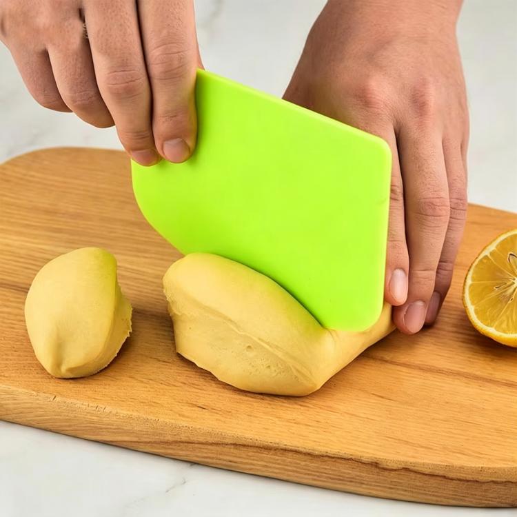 LsCook Plastic Slicer Baking Spatula Thick Dough Scraper - Green+Pink