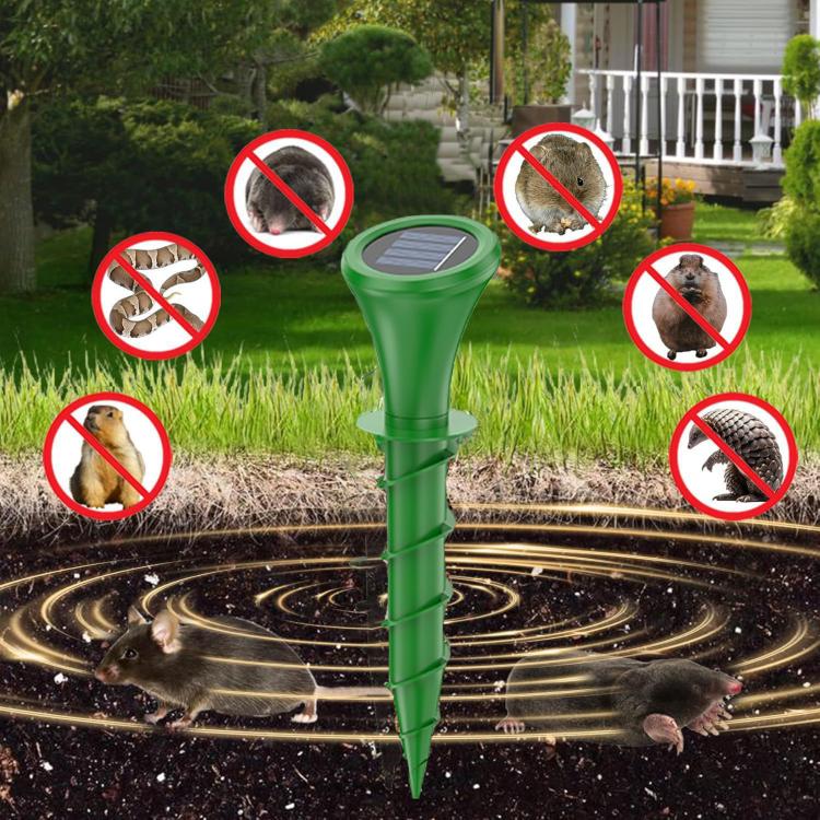 M667 Solar Ground-Plug Animal Repeller With Color Ambient Light, Vibration & Infrared Detection Rat Repellent
