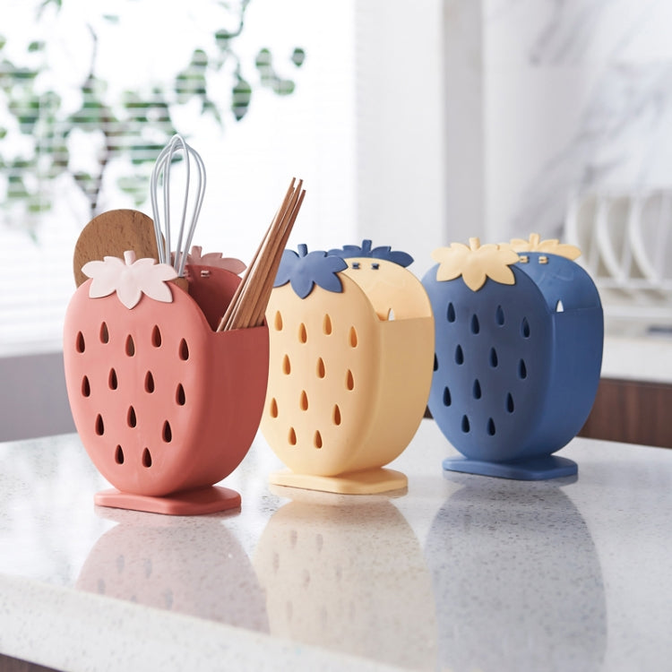 4 PCS Household Kitchen Strawberry Shape Plastic Chopsticks Cage Drain Hanging Chopstick Holder Random Color Delivery