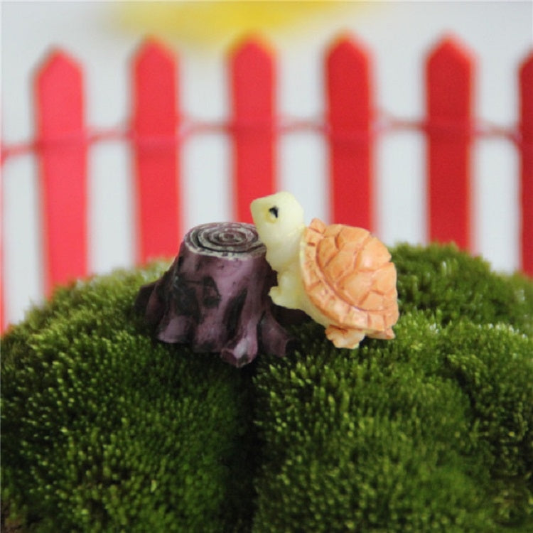 2 PCS Resin Small Stump Creative Tree Pier Micro Landscape Accessories, Random Color Delivery