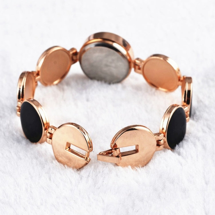 Women Round Dial Bracelet Quartz Wristwatch