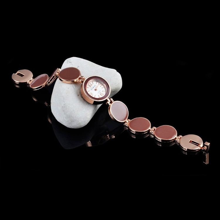 Women Round Dial Bracelet Quartz Wristwatch
