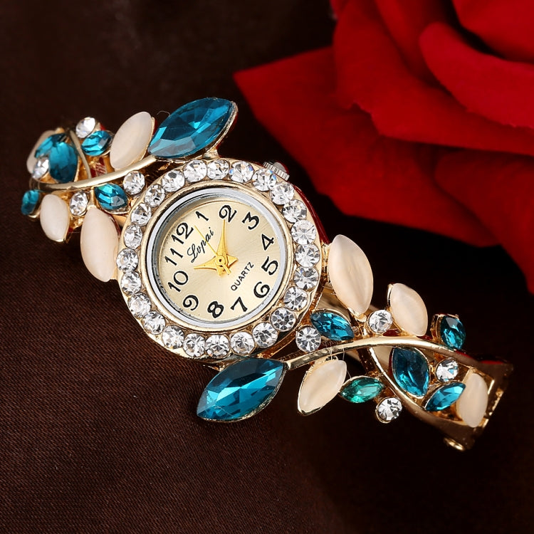 Ladies Retro Round Dial Diamond Petal Bracelet Quartz Watch