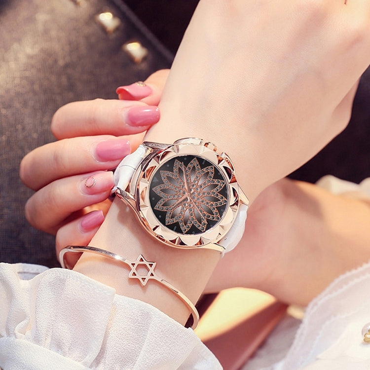 MOK Casual Lotus Pattern Dial Leather Strap Quartz Watch