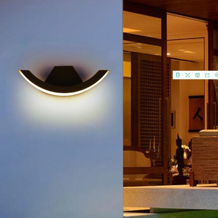 Rain-proof Outdoor LED Wall Sconce Villa Backyard Residential Garden Landscape Lamp Corridor Aisle Lights