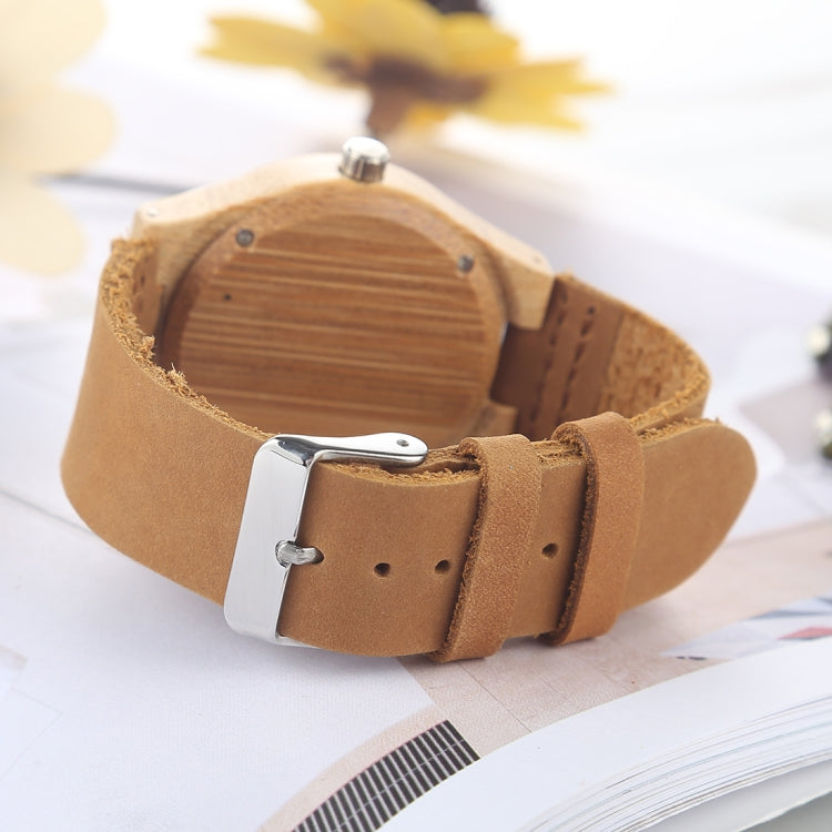 Fashion Personality Small Round Dial Bamboo Shell Watch with Leather Strap