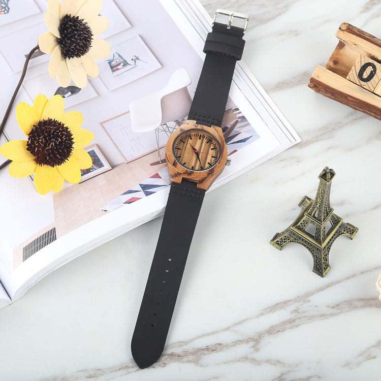 Fashion Personality Small Round Dial Wooden Shell Watch with Leather Strap