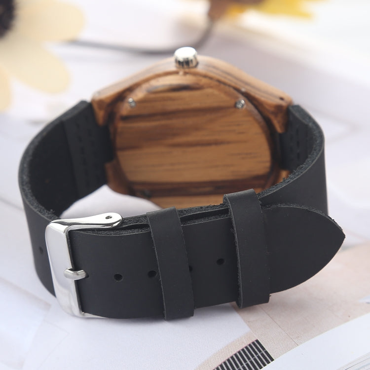 Fashion Personality Small Round Dial Wooden Shell Watch with Leather Strap