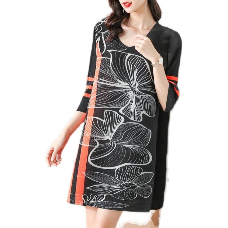 Floral Print Round Neck Three-quarter Sleeve Loose Straight Dress for Ladies (Black)