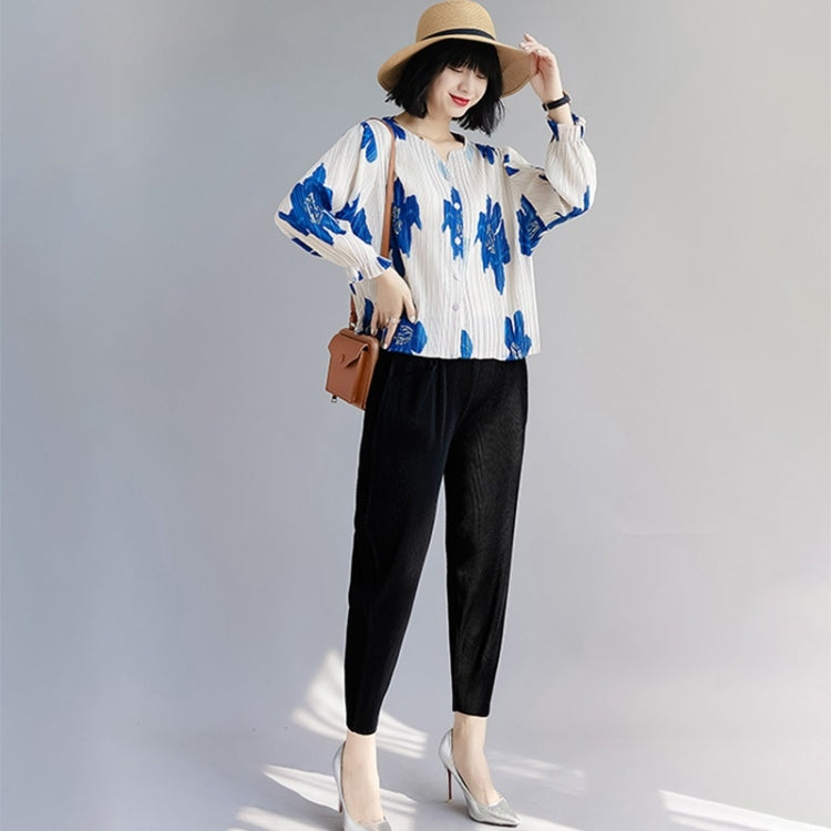 Single-breasted Printed Pleated Cardigan With Flared Sleeves