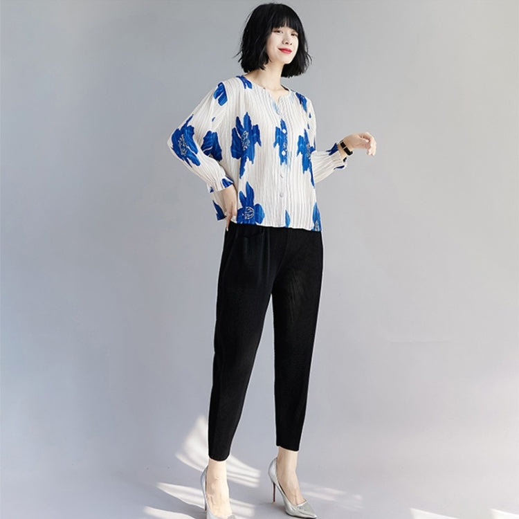 Single-breasted Printed Pleated Cardigan With Flared Sleeves
