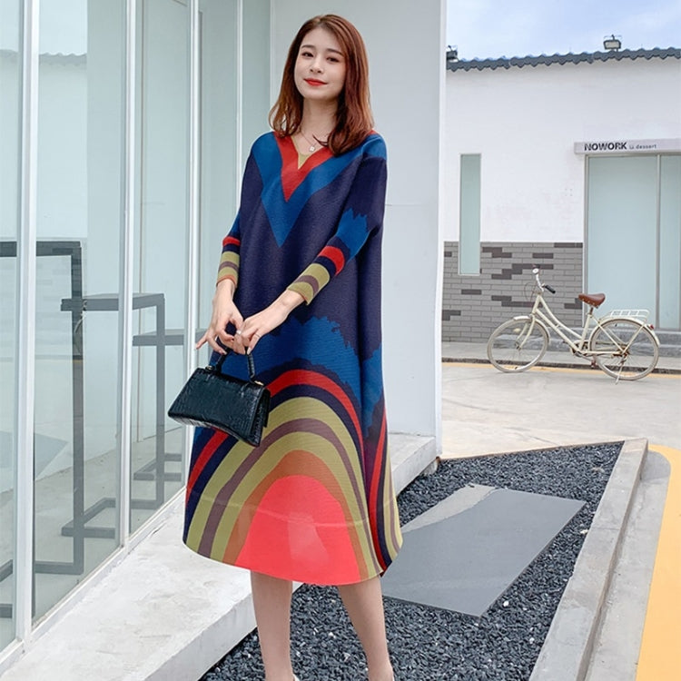 Pleated Large Size Temperament V-neck Dress