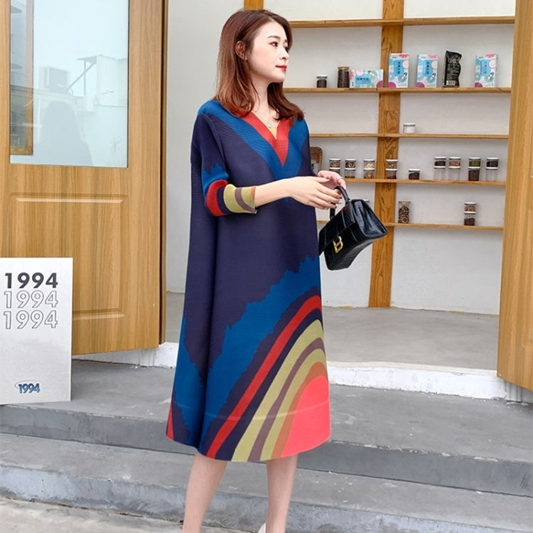Pleated Large Size Temperament V-neck Dress
